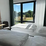 Am Tiergarten 3* Nürburg