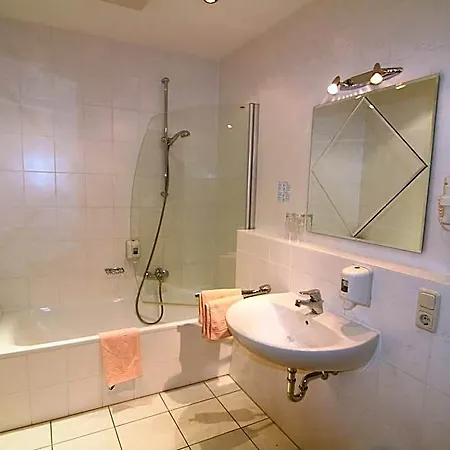 Am Tiergarten Hotel 3*