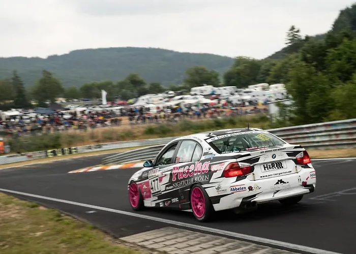 Am Tiergarten Nürburg